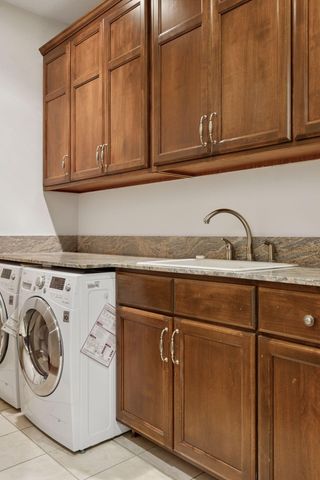 8523 Amsden Road, Bloomington, MN 55438