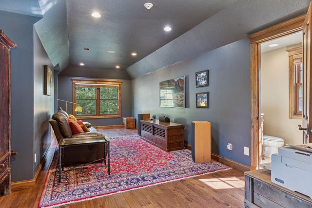 8523 Amsden Road, Bloomington, MN 55438