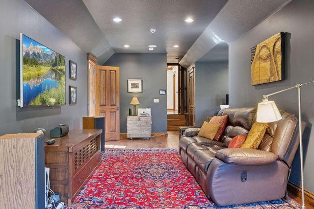 8523 Amsden Road, Bloomington, MN 55438