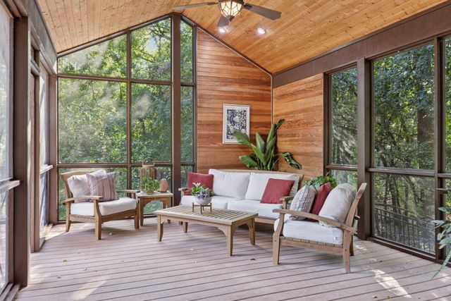 8523 Amsden Road, Bloomington, MN 55438