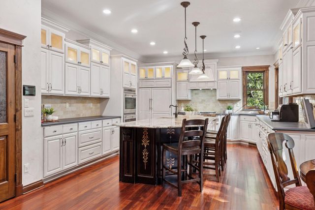 8523 Amsden Road, Bloomington, MN 55438