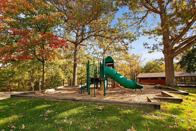 8523 Amsden Road, Bloomington, MN 55438