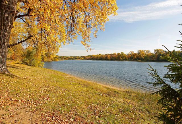 8523 Amsden Road, Bloomington, MN 55438