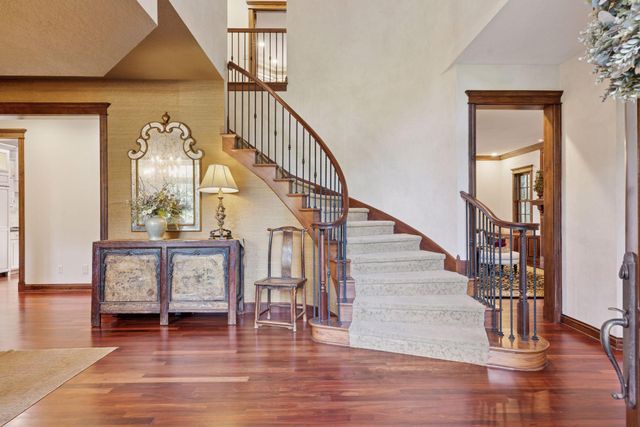 8523 Amsden Road, Bloomington, MN 55438