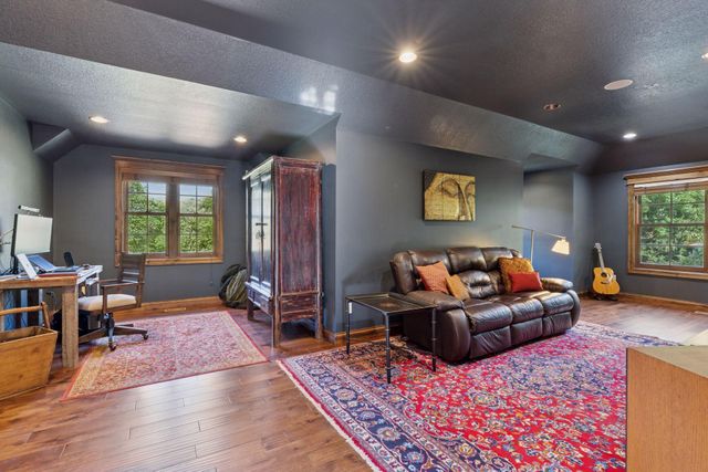 8523 Amsden Road, Bloomington, MN 55438