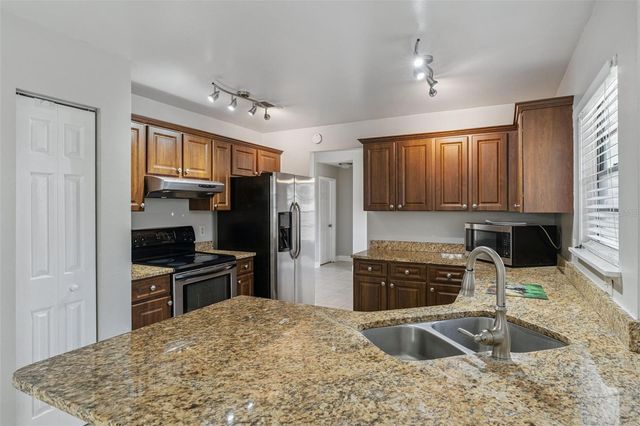 1660 CRACKER CREEK COURT, Oviedo, FL 32765