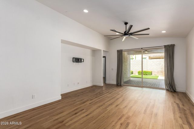 614 E BRISA Drive, Phoenix, AZ 85085