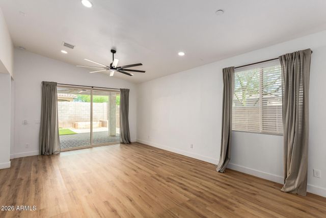 614 E BRISA Drive, Phoenix, AZ 85085