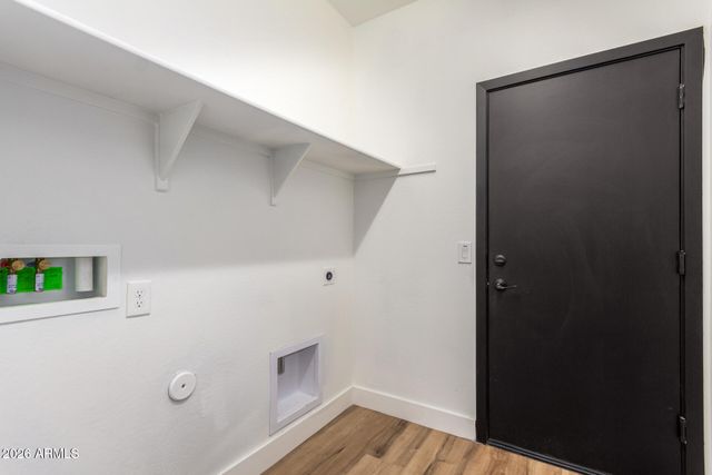 614 E BRISA Drive, Phoenix, AZ 85085