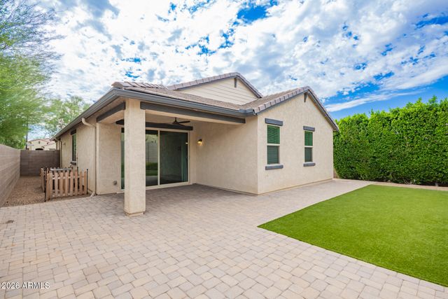 614 E BRISA Drive, Phoenix, AZ 85085