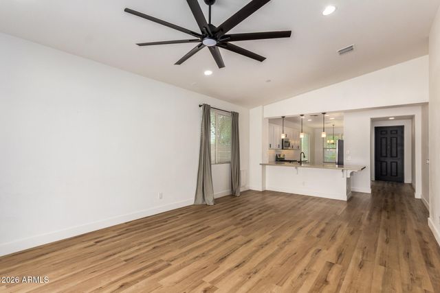 614 E BRISA Drive, Phoenix, AZ 85085