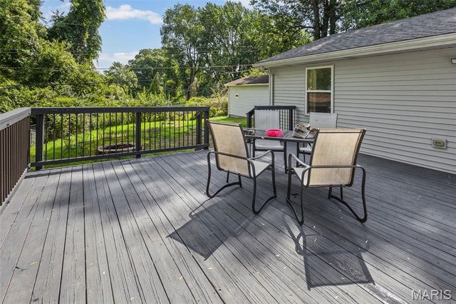 7019 W B Street, Belleville, IL 62223