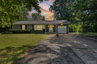 7019 W B Street, Belleville, IL 62223