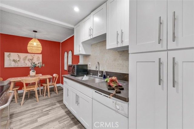 1030 W Macarthur Boulevard 5, Santa Ana, CA 92707