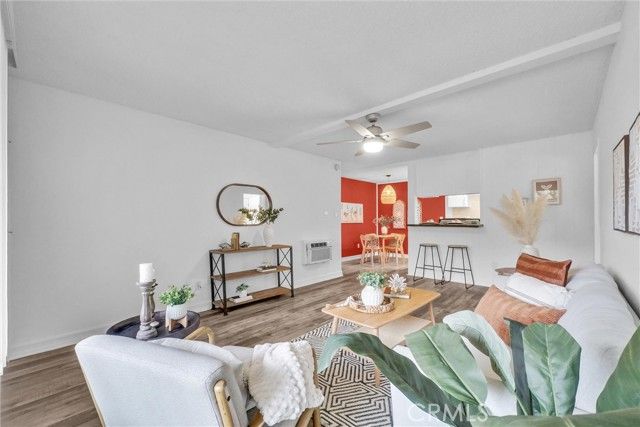 1030 W Macarthur Boulevard 5, Santa Ana, CA 92707