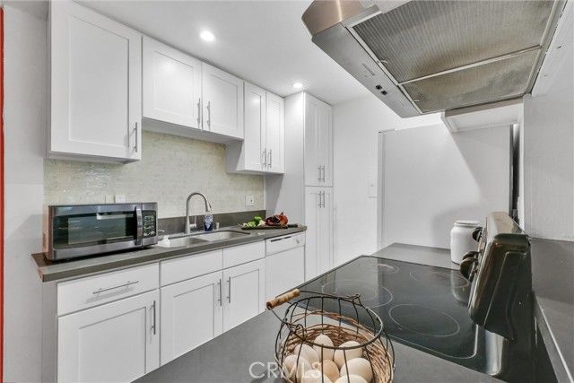 1030 W Macarthur Boulevard 5, Santa Ana, CA 92707