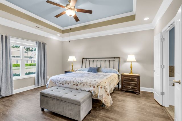 2252 Stonecenter Ln, Murfreesboro, TN 37128