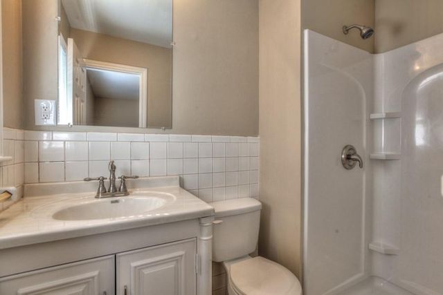 6705 E 99th Street, Kansas City, MO 64134