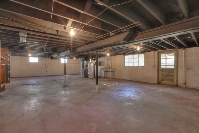6705 E 99th Street, Kansas City, MO 64134
