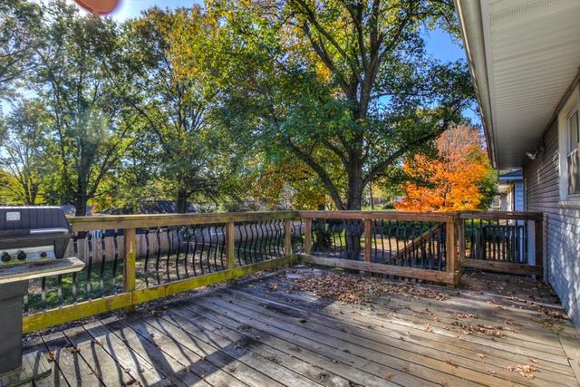 6705 E 99th Street, Kansas City, MO 64134