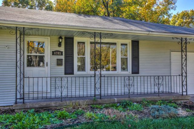 6705 E 99th Street, Kansas City, MO 64134