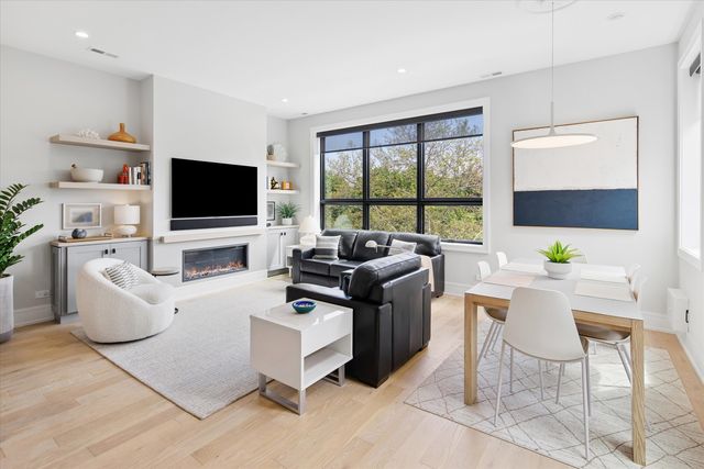 4020 N California Avenue 3, Chicago, IL 60618
