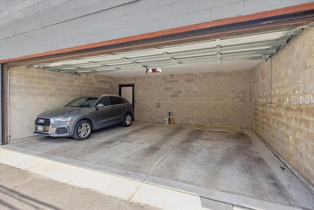 4020 N California Avenue 3, Chicago, IL 60618