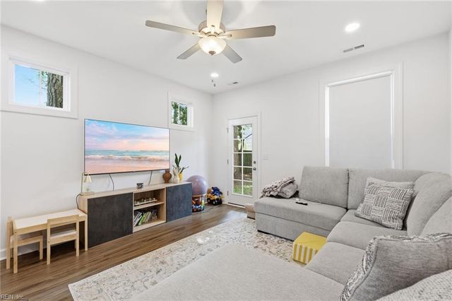 1557 Michigan AVE, Virginia Beach, VA 23454
