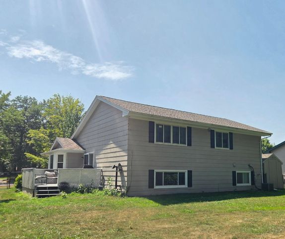 3917 Edgewood Road NE, Circle Pines, MN 55014
