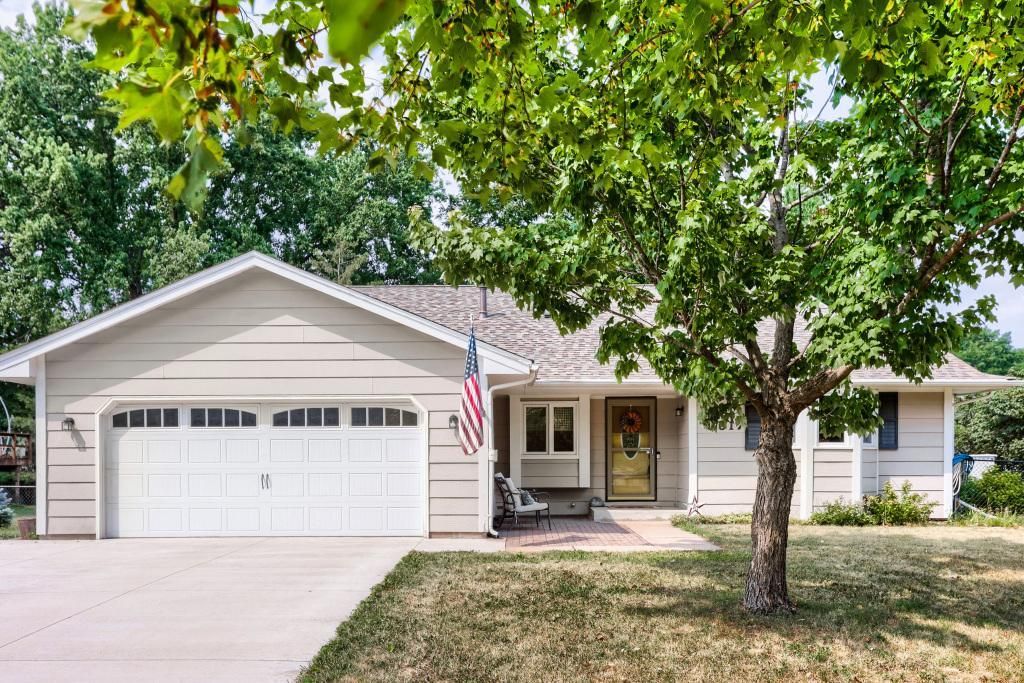 3917 Edgewood Road NE, Circle Pines, MN 55014