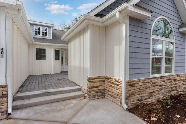 403 3rd Ave. N, Myrtle Beach, SC 29577