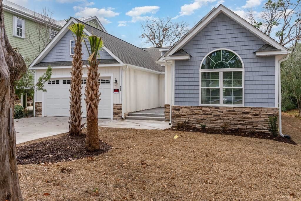 403 3rd Ave. N, Myrtle Beach, SC 29577