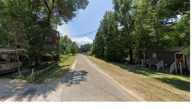 145 W Sherwood Drive, Livingston, TX 77351