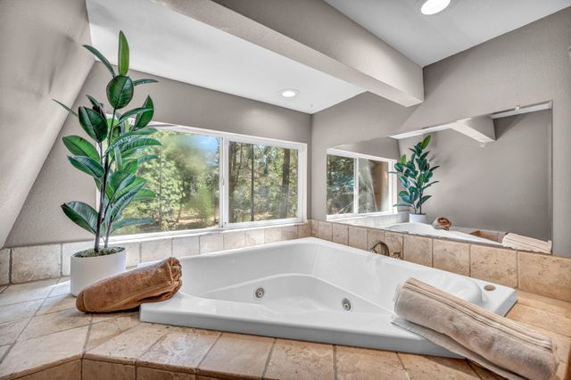 13081 Davos Drive, Truckee, CA 95726