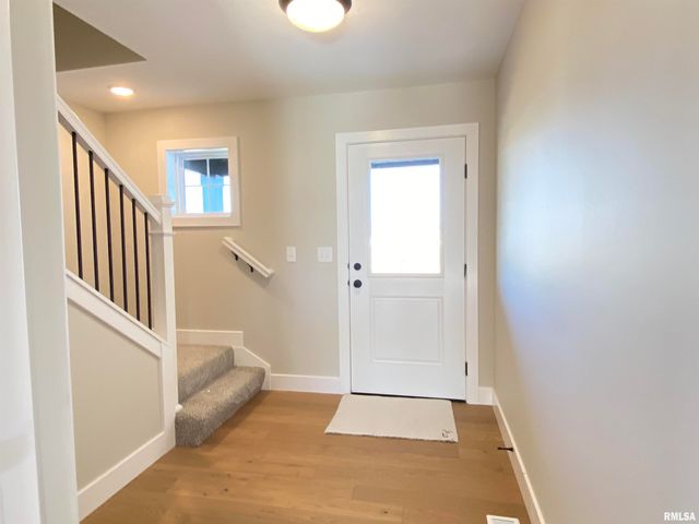 304 Hodges Court, Chatham, IL 62629