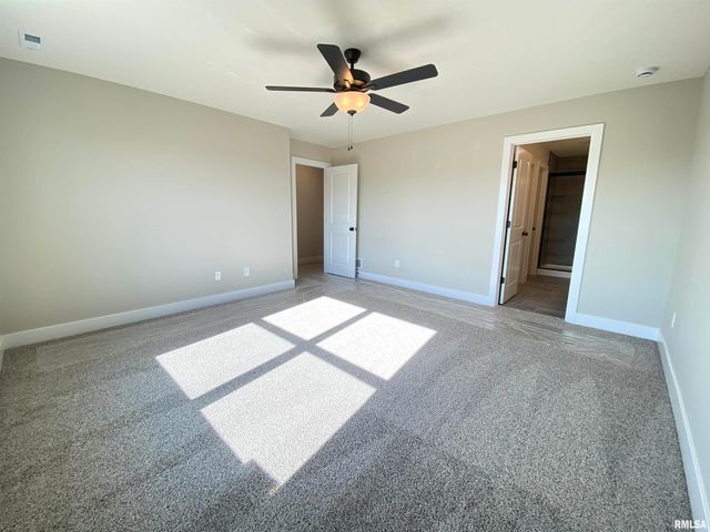 304 Hodges Court, Chatham, IL 62629