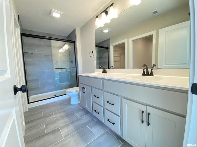 304 Hodges Court, Chatham, IL 62629