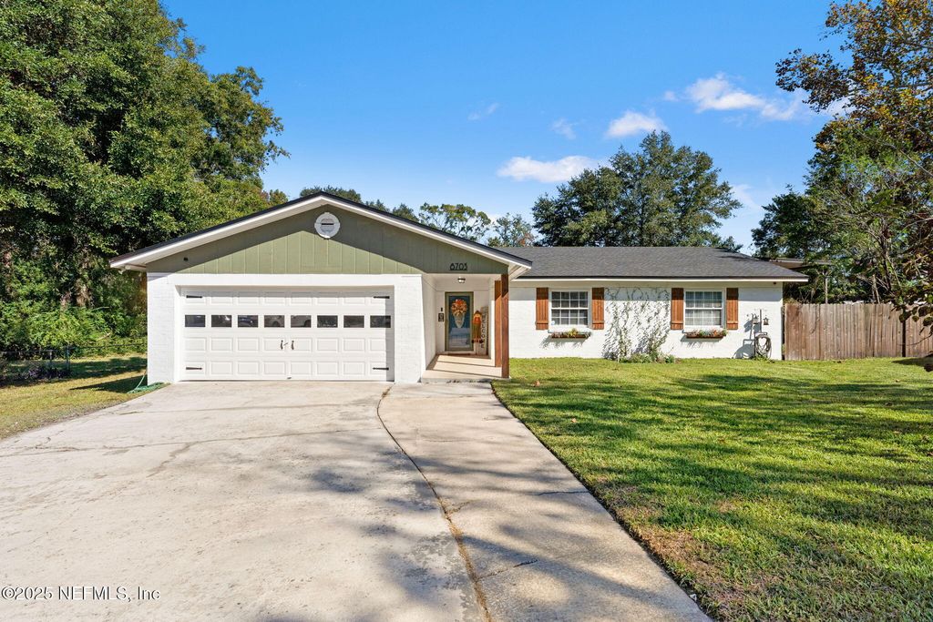 8703 PINON Drive, Jacksonville, FL 32221