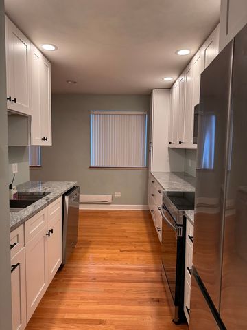 705 STROM Drive 2D, West Dundee, IL 60118