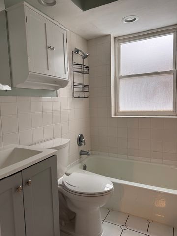 705 STROM Drive 2D, West Dundee, IL 60118