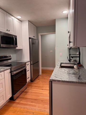 705 STROM Drive 2D, West Dundee, IL 60118