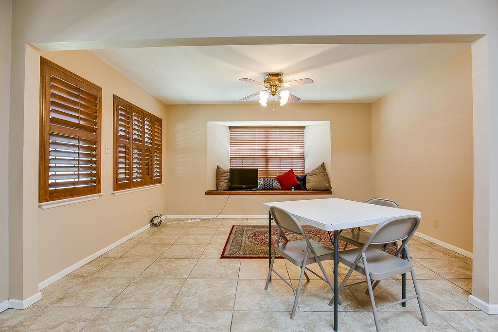 Image 12 of property listing at 2209 Lindell Avenue, San Angelo, TX 76901