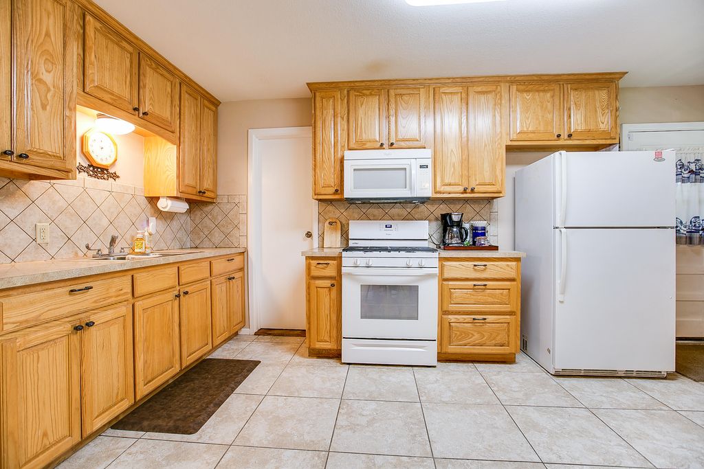 Image 13 of property listing at 2209 Lindell Avenue, San Angelo, TX 76901