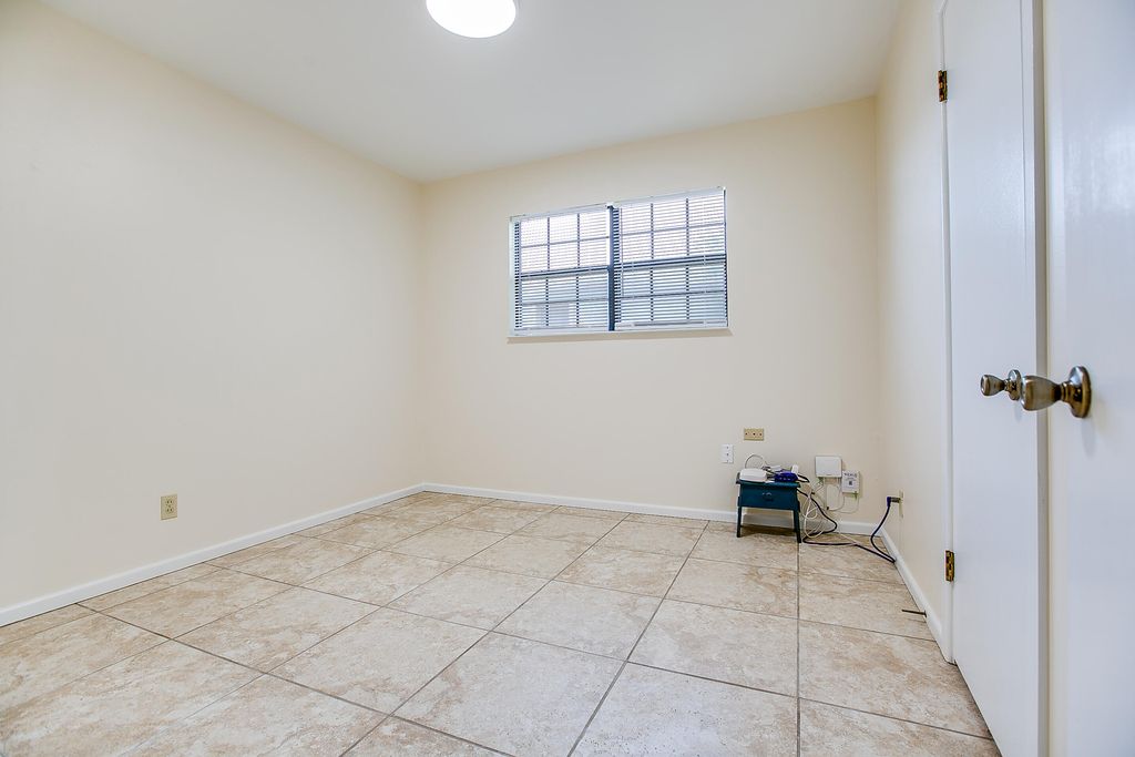 Image 16 of property listing at 2209 Lindell Avenue, San Angelo, TX 76901