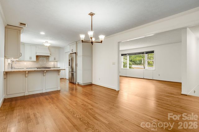129 Whisperwood Drive, Hendersonville, NC 28791