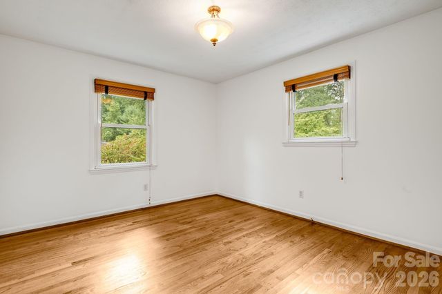 129 Whisperwood Drive, Hendersonville, NC 28791