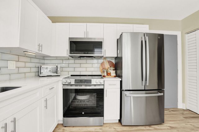 1464 SW 47th Avenue, Deerfield Beach, FL 33442