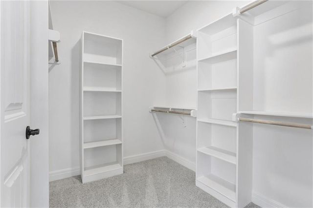 11464 N Auburndale Circle, Kansas City, MO 64157