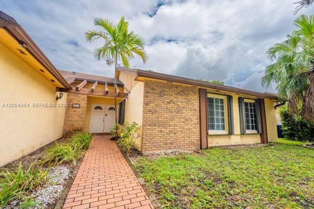 5501 SW 147th Pl, Miami, FL 33185