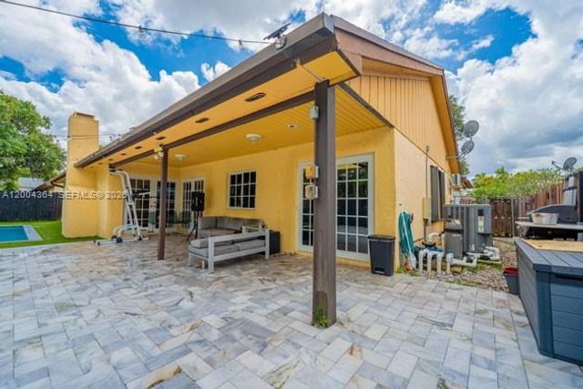 5501 SW 147th Pl, Miami, FL 33185